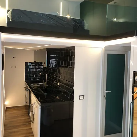 Rent 5 Rolandi Apartament Pogradec