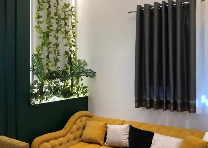 Rent 5 Rolandi * Pogradec