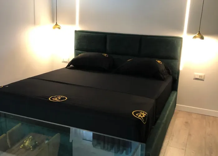 Rent 5 Rolandi Pogradec